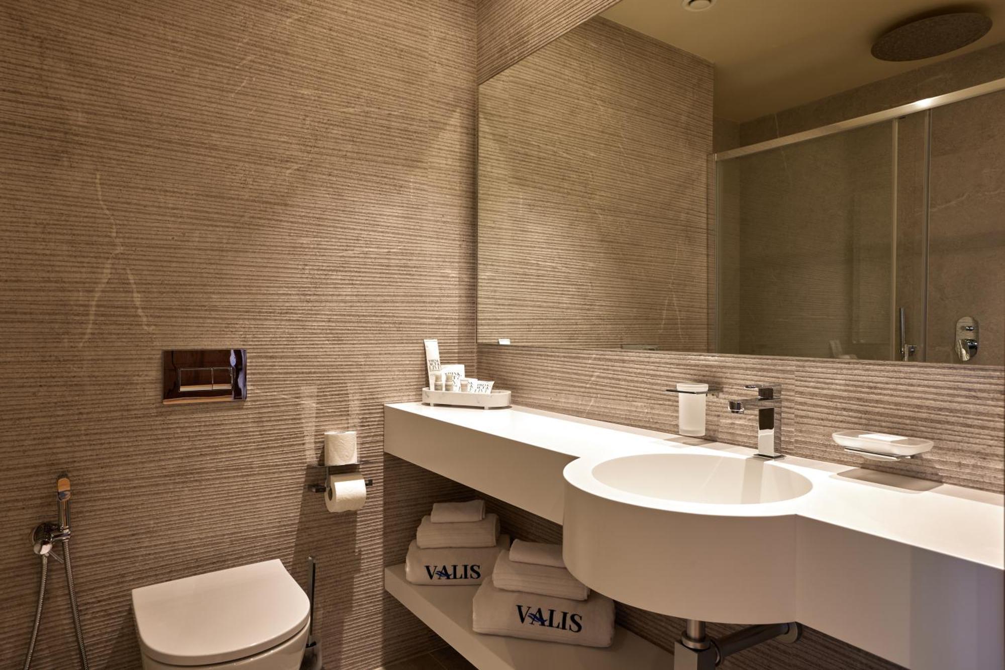 Vlorë Valis Luxury Hotel מראה חיצוני תמונה