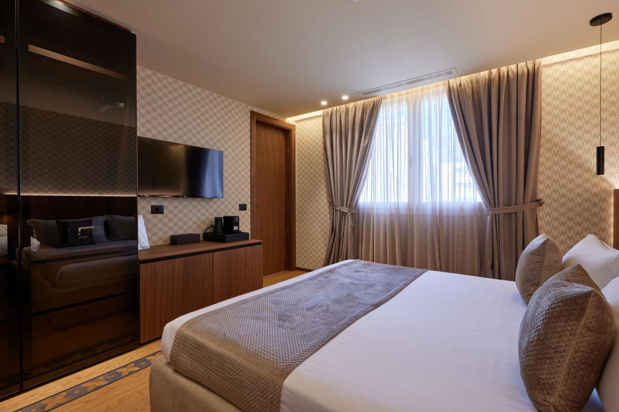 Vlorë Valis Luxury Hotel חדר תמונה