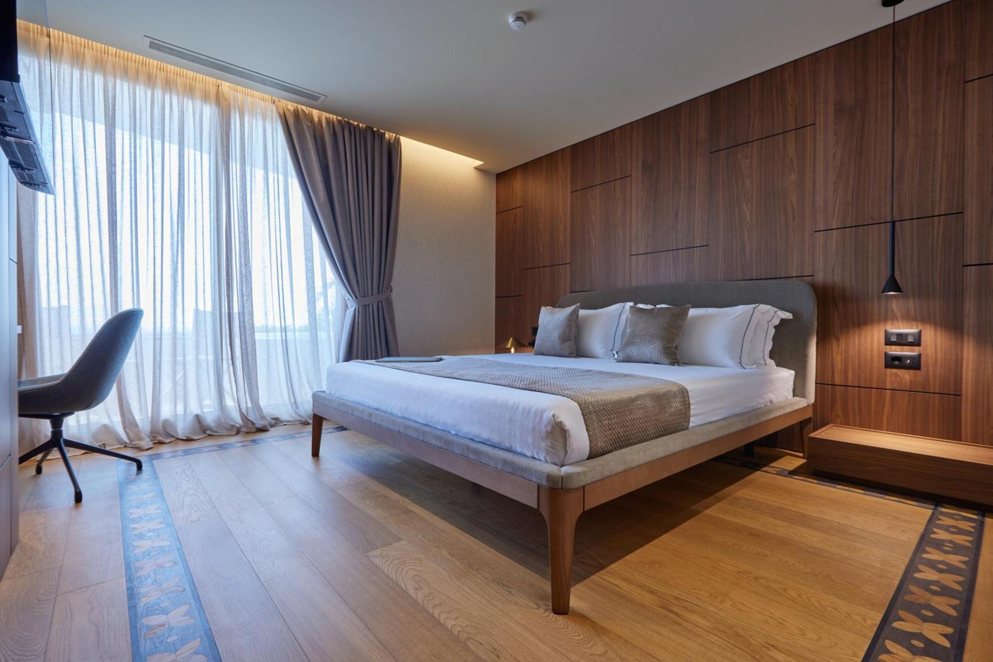 Vlorë Valis Luxury Hotel מראה חיצוני תמונה