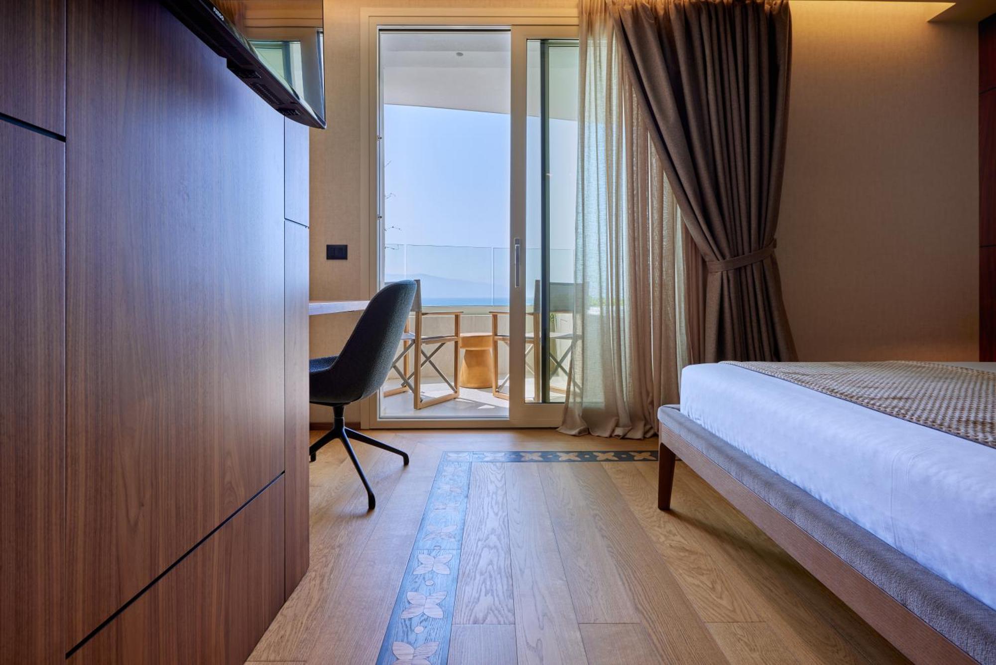 Vlorë Valis Luxury Hotel מראה חיצוני תמונה