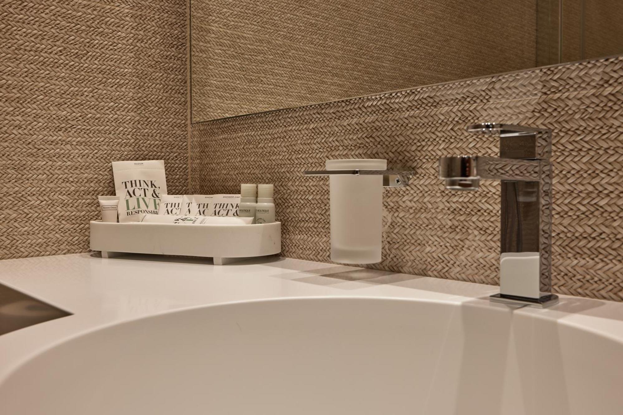 Vlorë Valis Luxury Hotel מראה חיצוני תמונה
