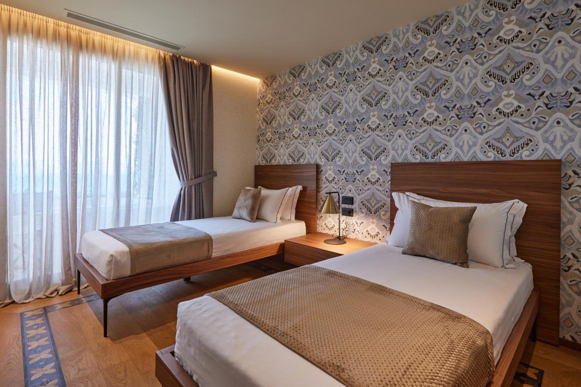 Vlorë Valis Luxury Hotel מראה חיצוני תמונה