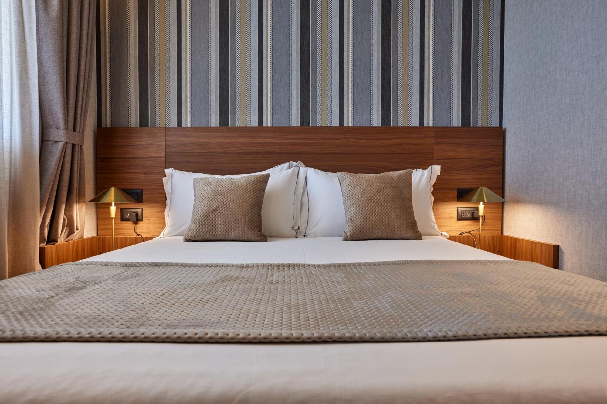 Vlorë Valis Luxury Hotel מראה חיצוני תמונה