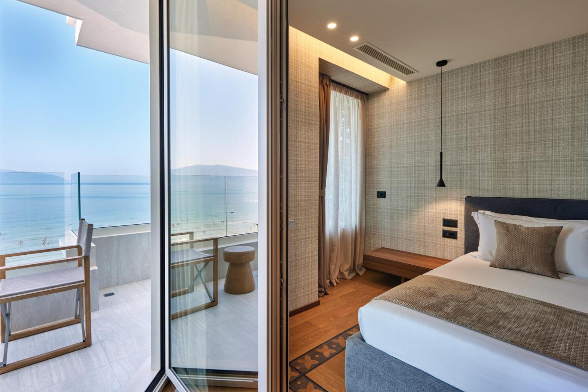 Vlorë Valis Luxury Hotel מראה חיצוני תמונה