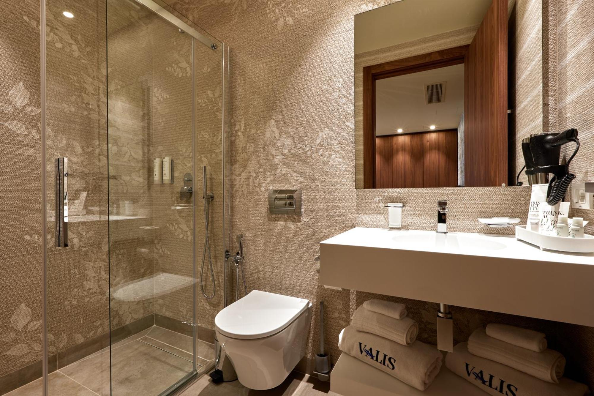 Vlorë Valis Luxury Hotel מראה חיצוני תמונה